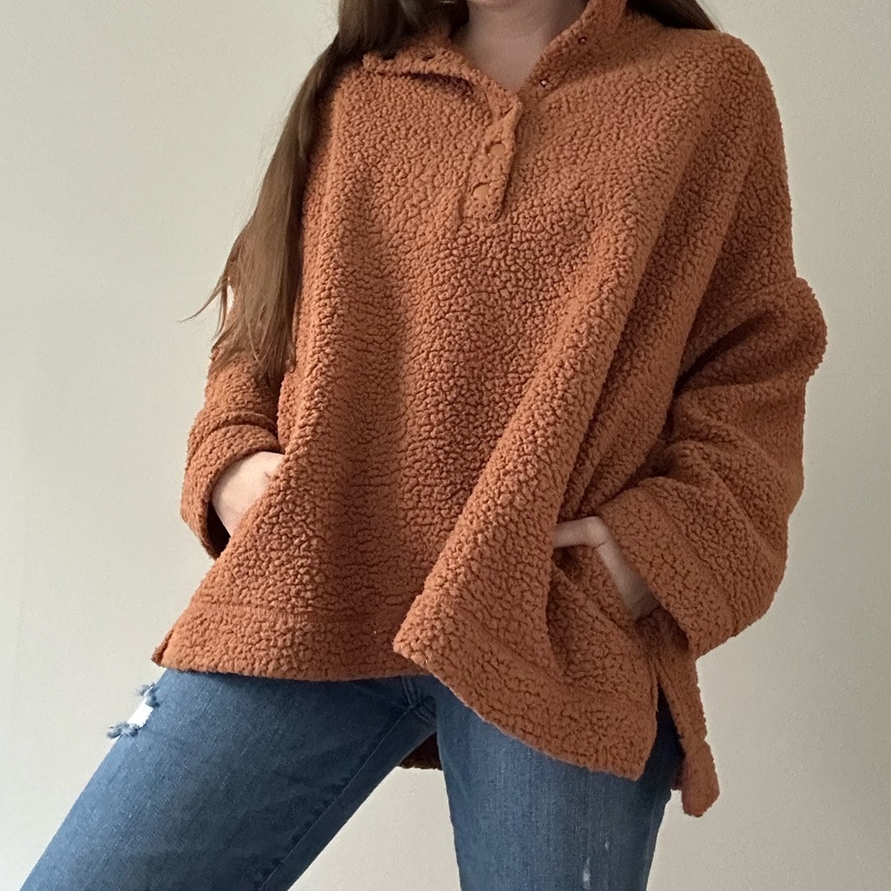 Aerie Sherpa Teddy Rust Orange Pullover - Size Large
